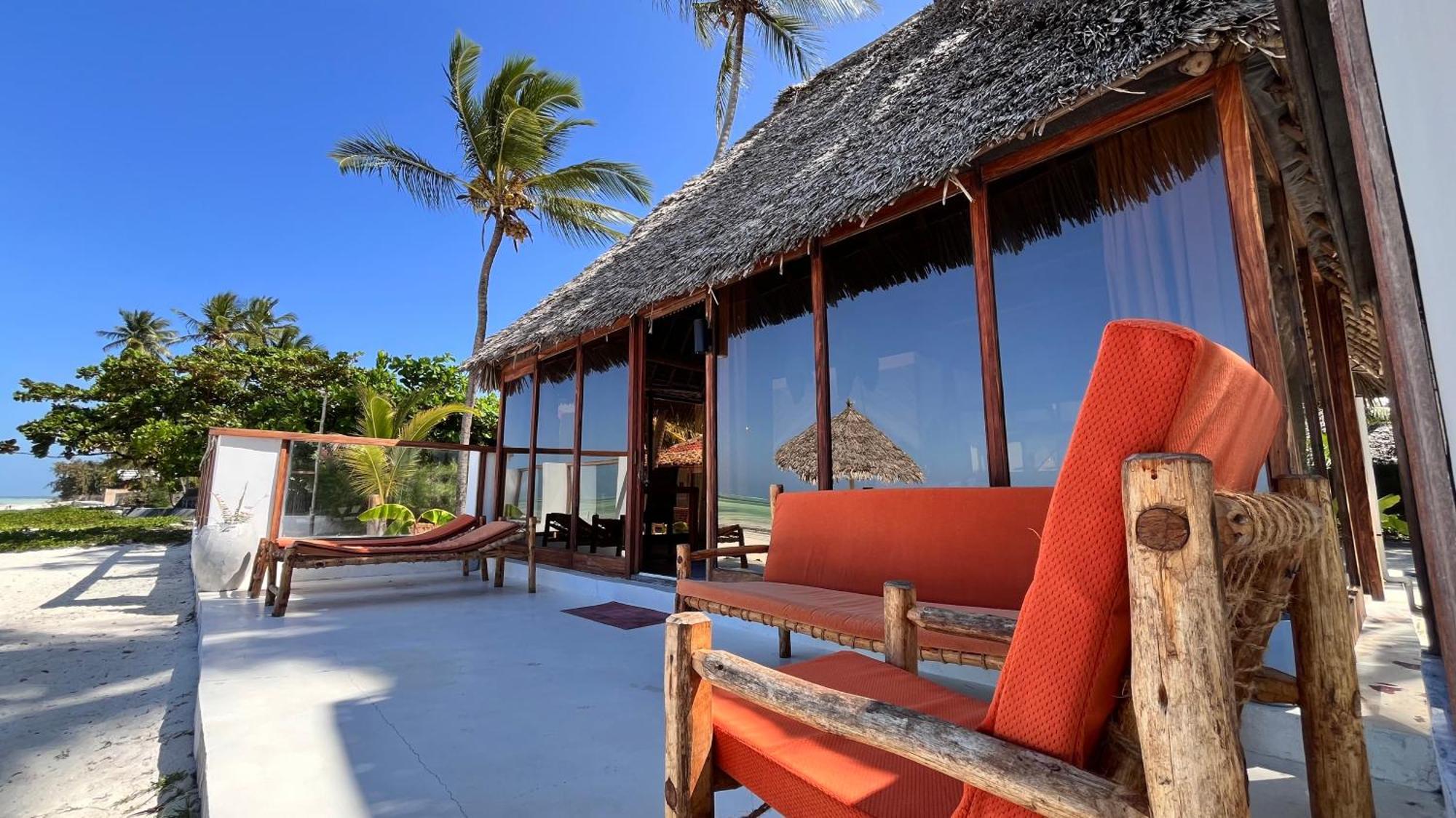 Tiki Beach Club & Resort (Adults Only) Бвейю Екстер'єр фото