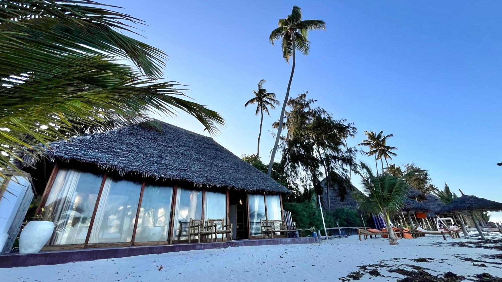 Tiki Beach Club & Resort (Adults Only) Бвейю Екстер'єр фото