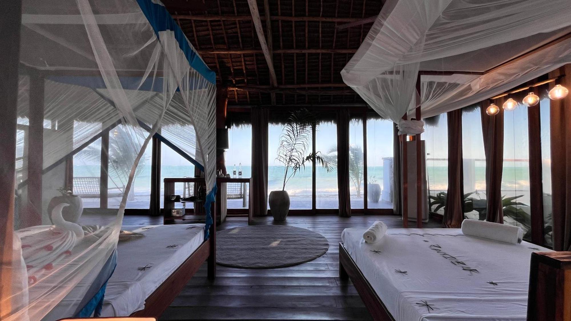 Tiki Beach Club & Resort (Adults Only) Бвейю Екстер'єр фото